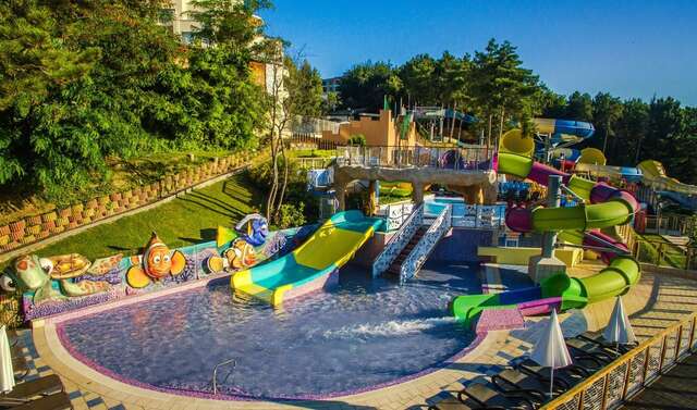 Отель Grifid Club Hotel Bolero & Aqua Park – Ultra All Inclusive Золотые Пески-17